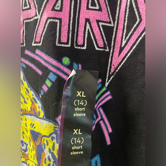Def Leppard t-shirt - Picture 2 of 3